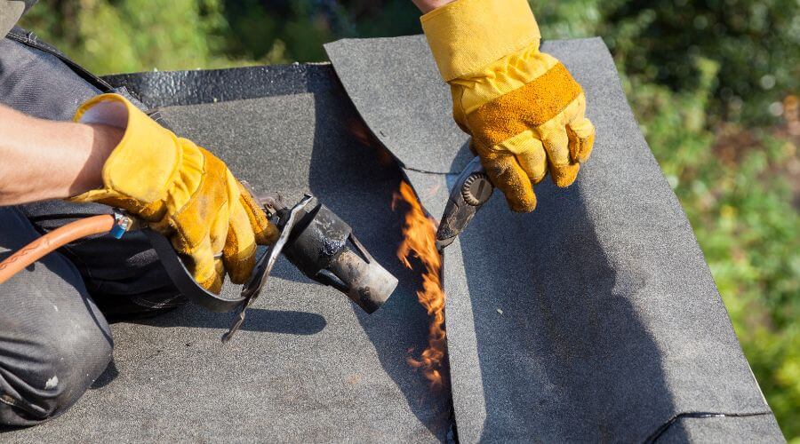 Professional flood damage restoration services in Mercedita, PR